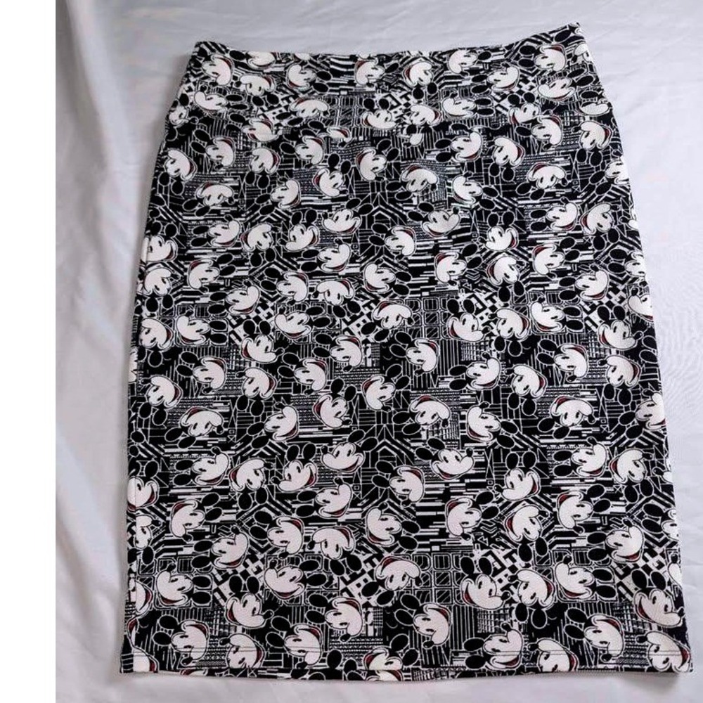 LuLaRoe ~ Mickey Mouse Pencil Skirt ~ Women 2XL ~Black/White Disney Midi Stretch